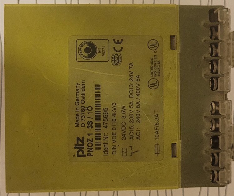 رله ایمنی PILZ مدل PNOZ 1 3S 1ö